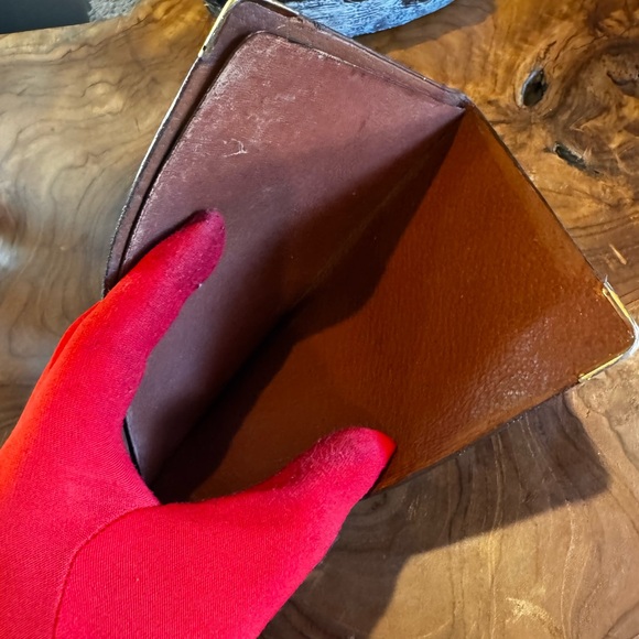 Louis Vuitton vintage monogram, passport holder very rare find - Picture 7 of 11
